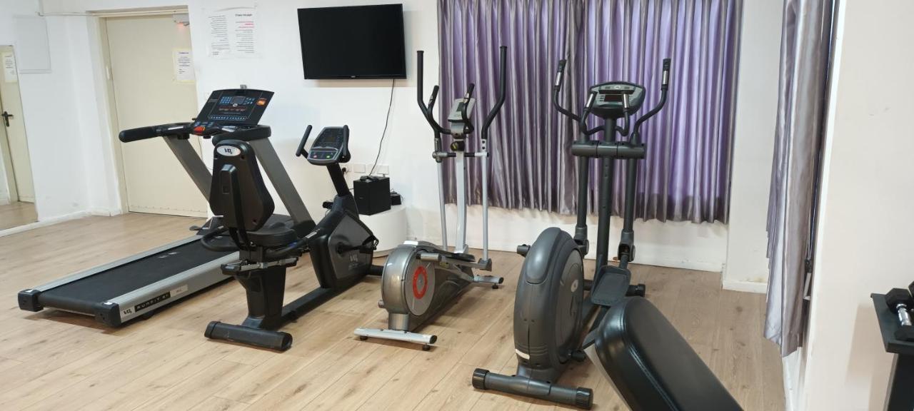 Beach Suite Israel- Private Jacuzzi Garden Suite & Gym, 3 Min Walk To Beach ביץ סוייט ישראל- ג'קוזי פרטי בגינה 3 דקות הליכה לים וחדר כושר Ашкелон Екстер'єр фото