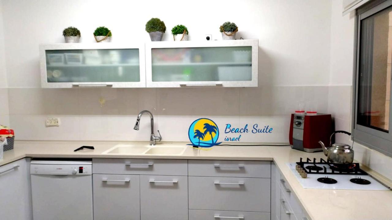 Beach Suite Israel- Private Jacuzzi Garden Suite & Gym, 3 Min Walk To Beach ביץ סוייט ישראל- ג'קוזי פרטי בגינה 3 דקות הליכה לים וחדר כושר Ашкелон Екстер'єр фото